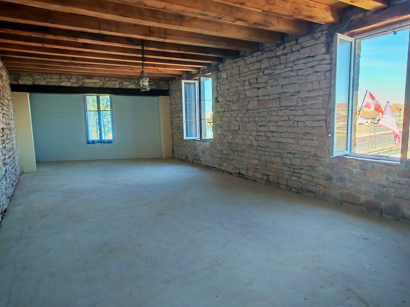Immeuble à vendre - 3 pièces - 150m2 - Saint-Jean-De-Losne (21170)