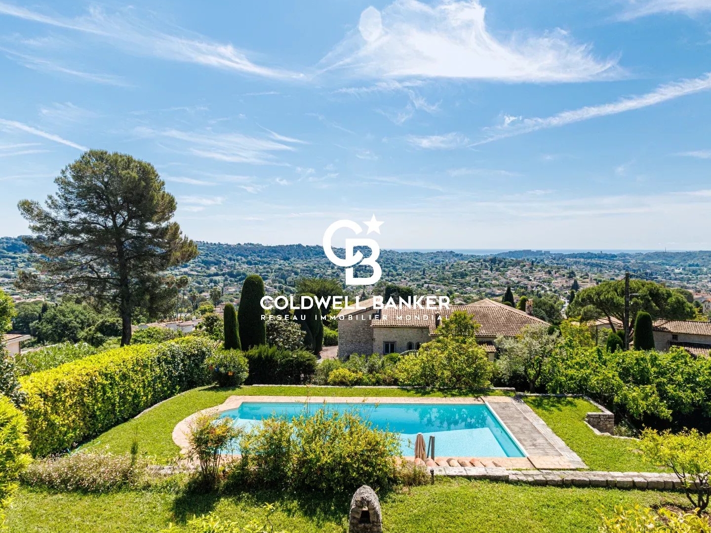 Vue mer panoramique - à pied du village