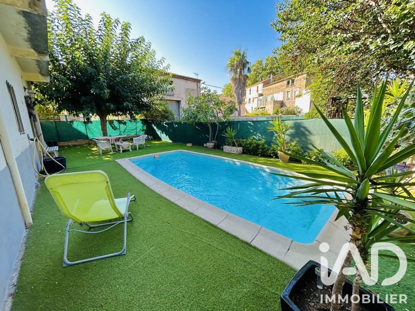 Maison à vendre - 5 pièces - 136m2 - Saint-Thibéry (34630)
