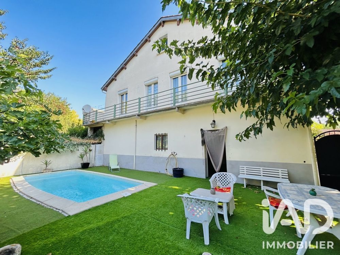 Maison à vendre - 5 pièces - 136m2 - Saint-Thibéry (34630)