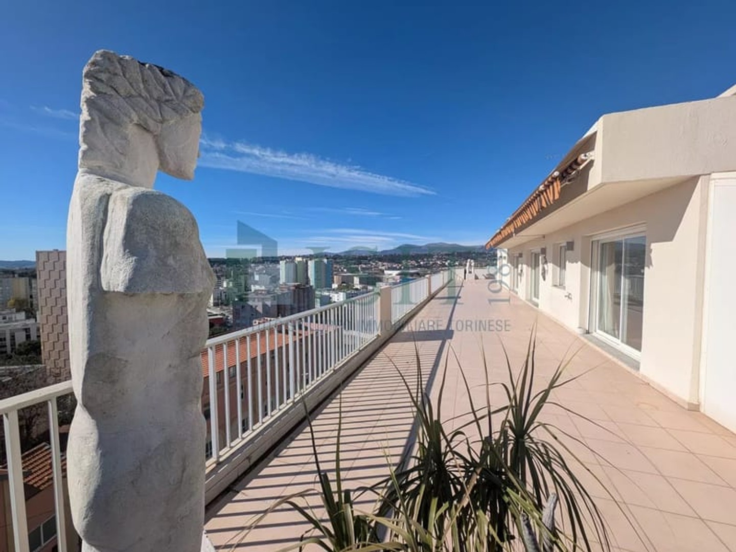 NICE-TOIT TERRASSE