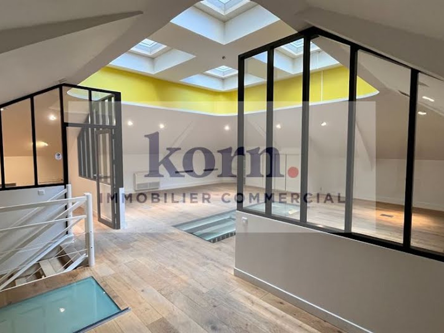 Locaux à vendre - 173m2 - Paris 8e (75008)