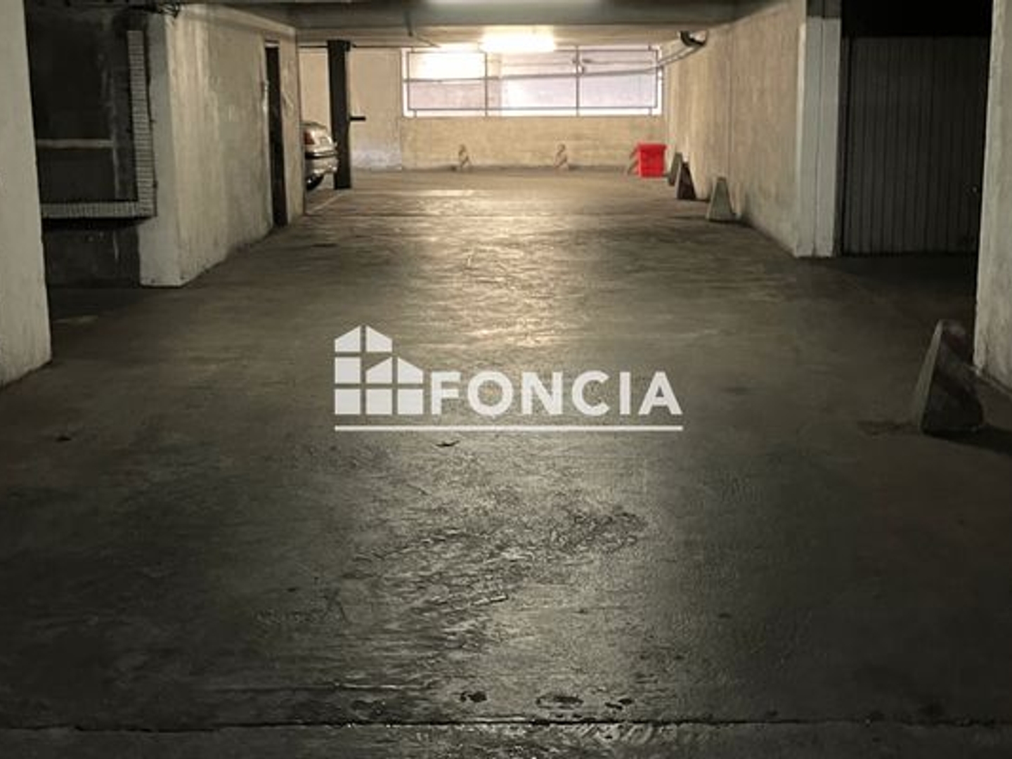 Parking / garage / box à vendre - 170m2 - Nice (06000)