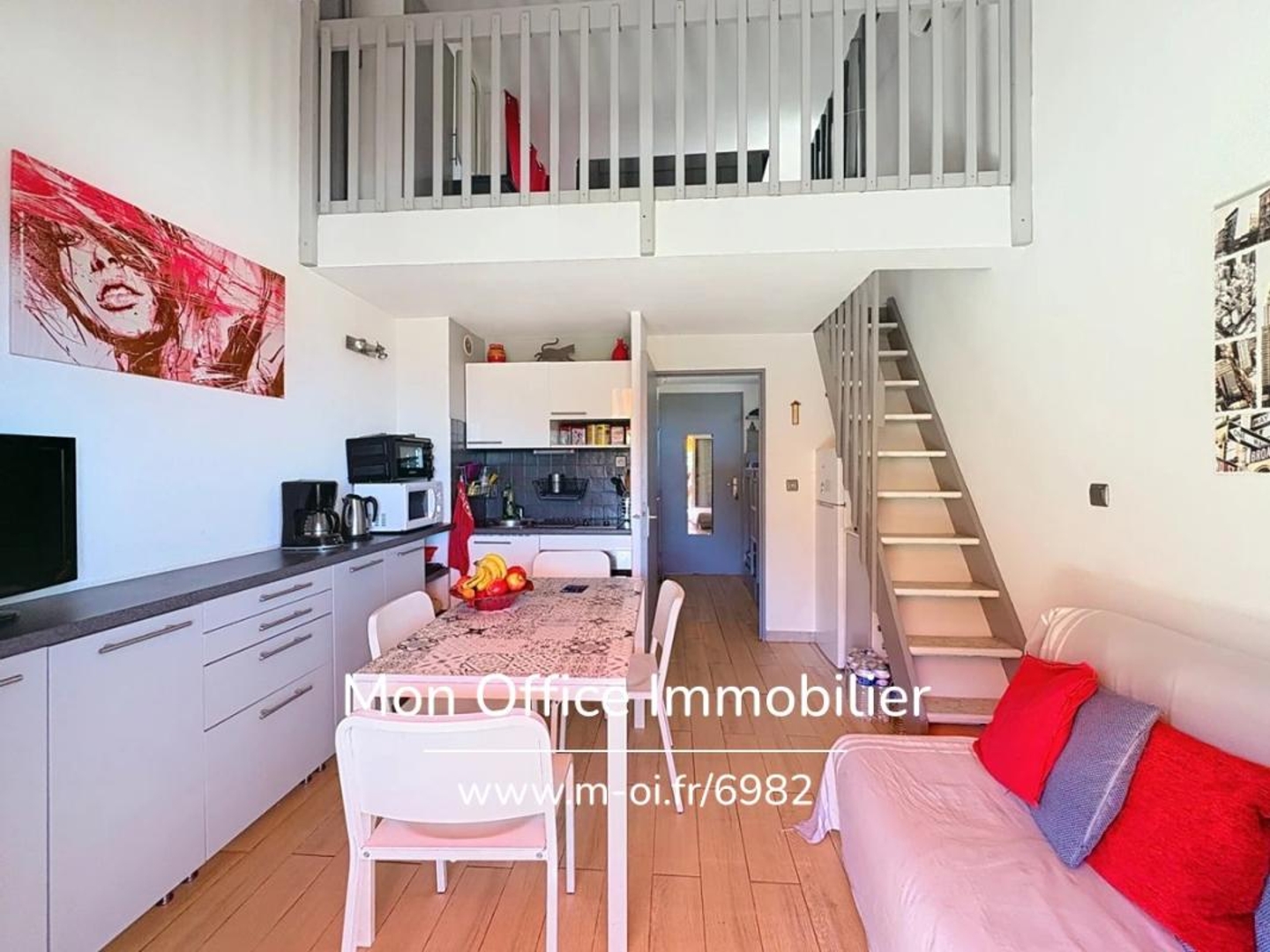 Appartement à vendre - 2 pièces - 32m2 - Cavalaire-Sur-Mer (83240)