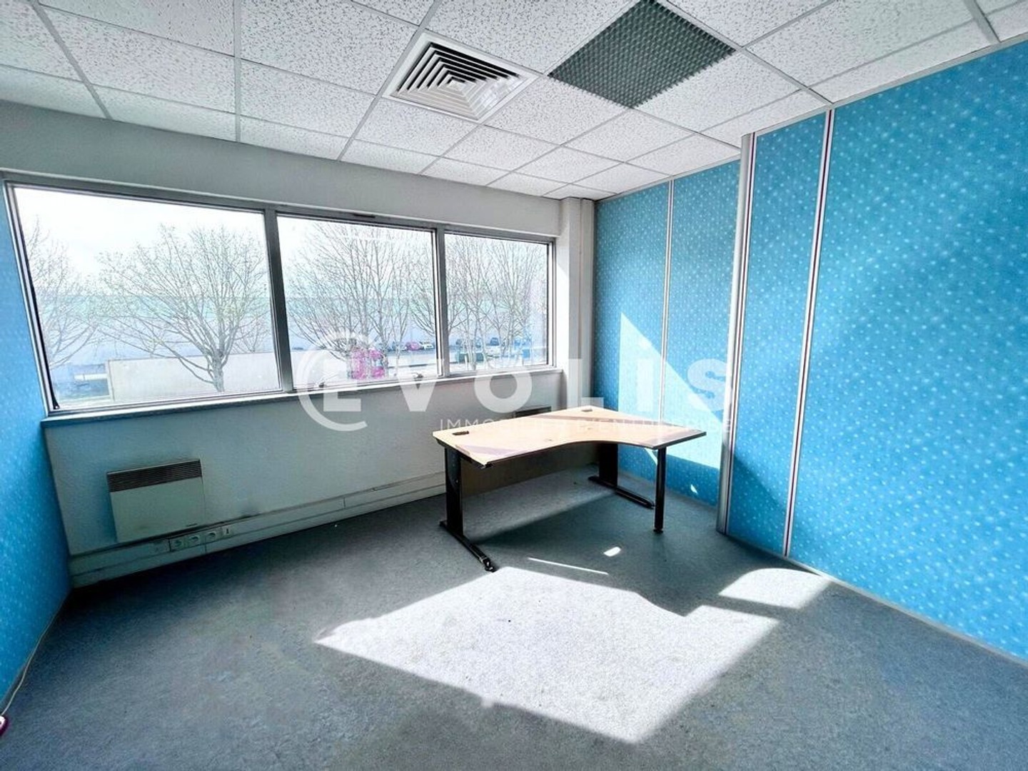 Bureaux à vendre - 300m2 - Grigny (91350)