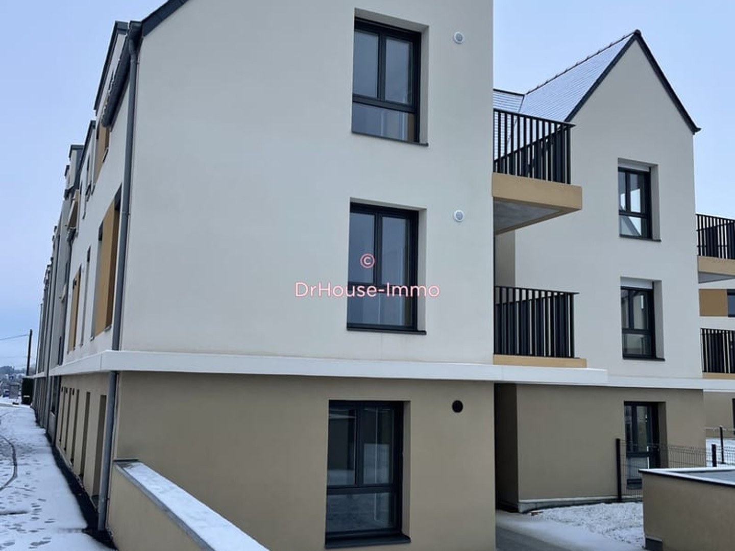 Magnifique Appartement en RDC de 80.70m² avec terrasse et jardin à Châteaubourg dans une résidence neuve
