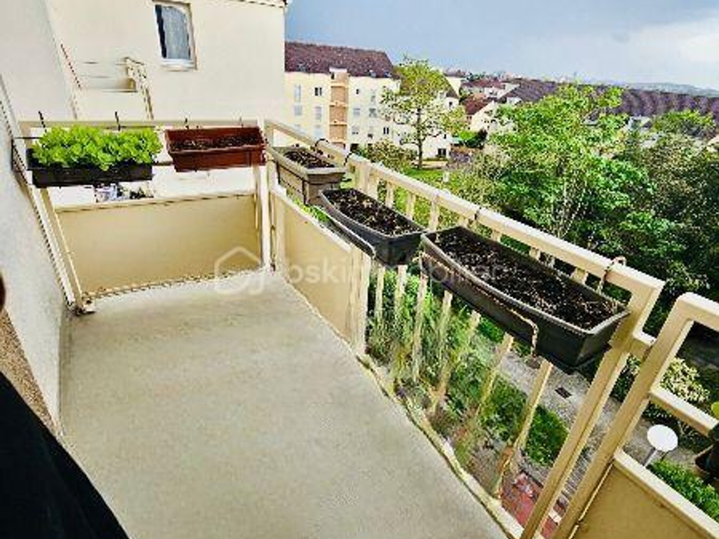 À Montmagny : Appartement 3 pièces lumineux avec balcons