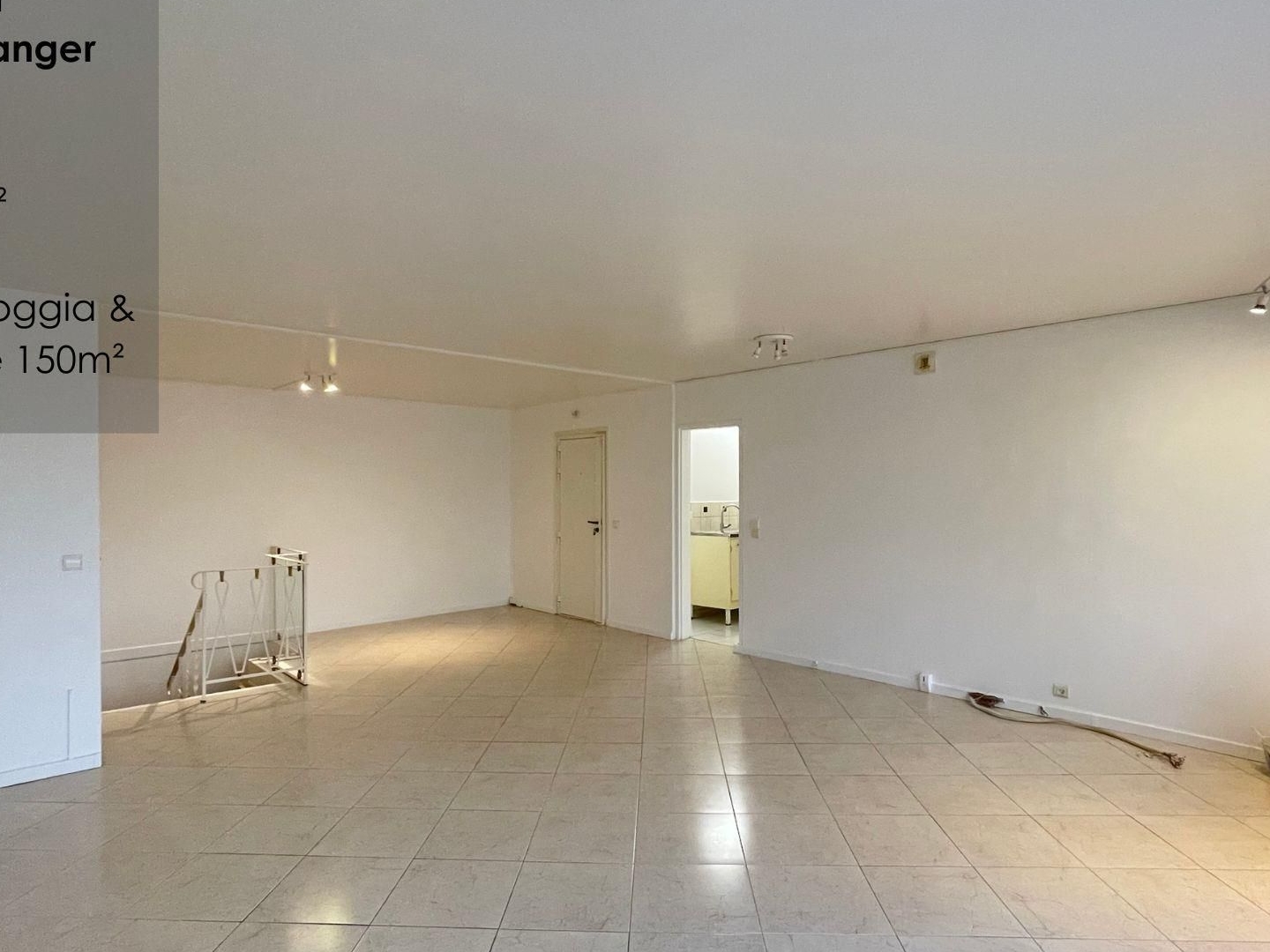 Appartement à vendre - 6 pièces - 99m2 - Élancourt (78990)