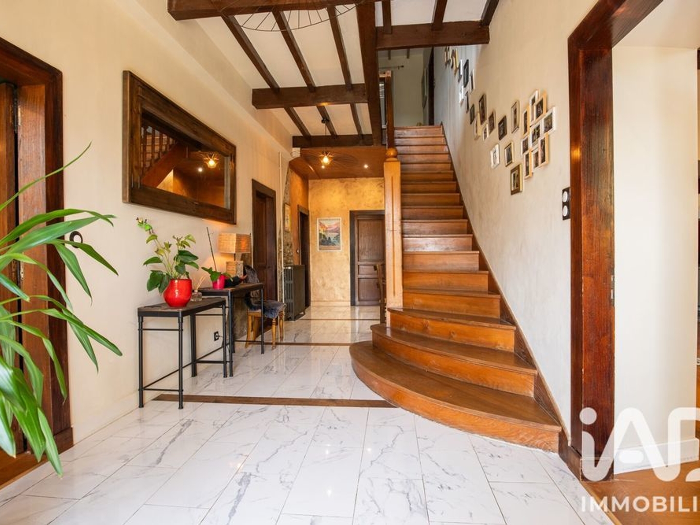Maison à vendre - 5 pièces - 247m2 - Estancarbon (31800)