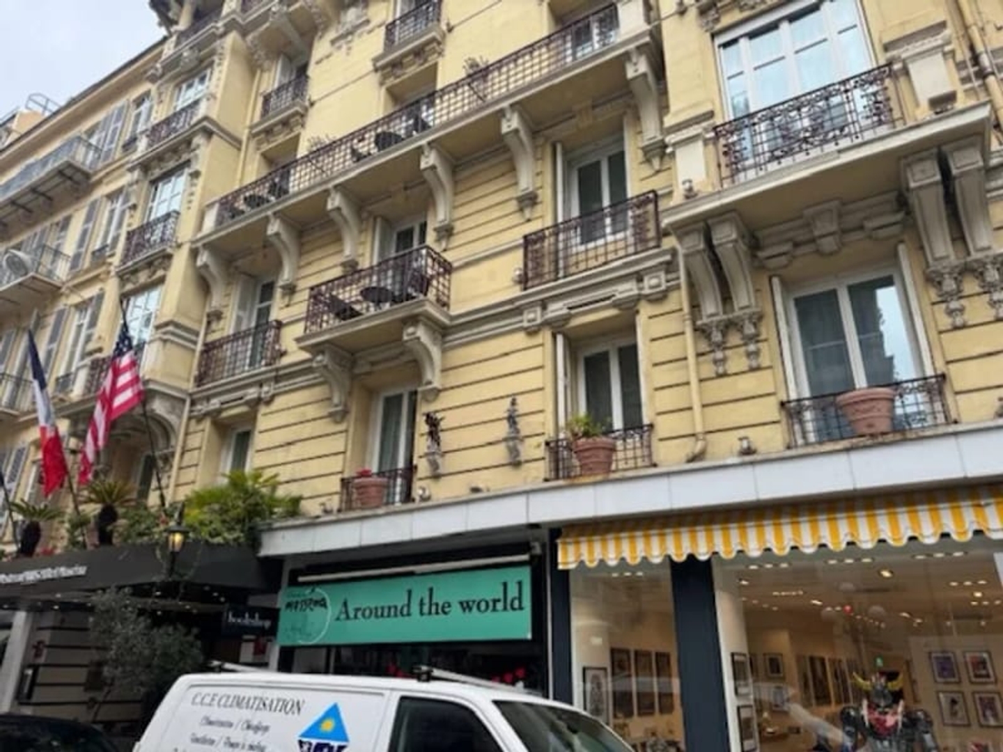Magasin à vendre - 90m2 - Nice (06000)