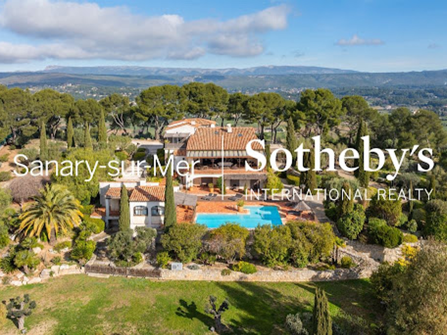 Maison à vendre - 15 pièces - 563m2 - La Cadière-D'azur (83740)