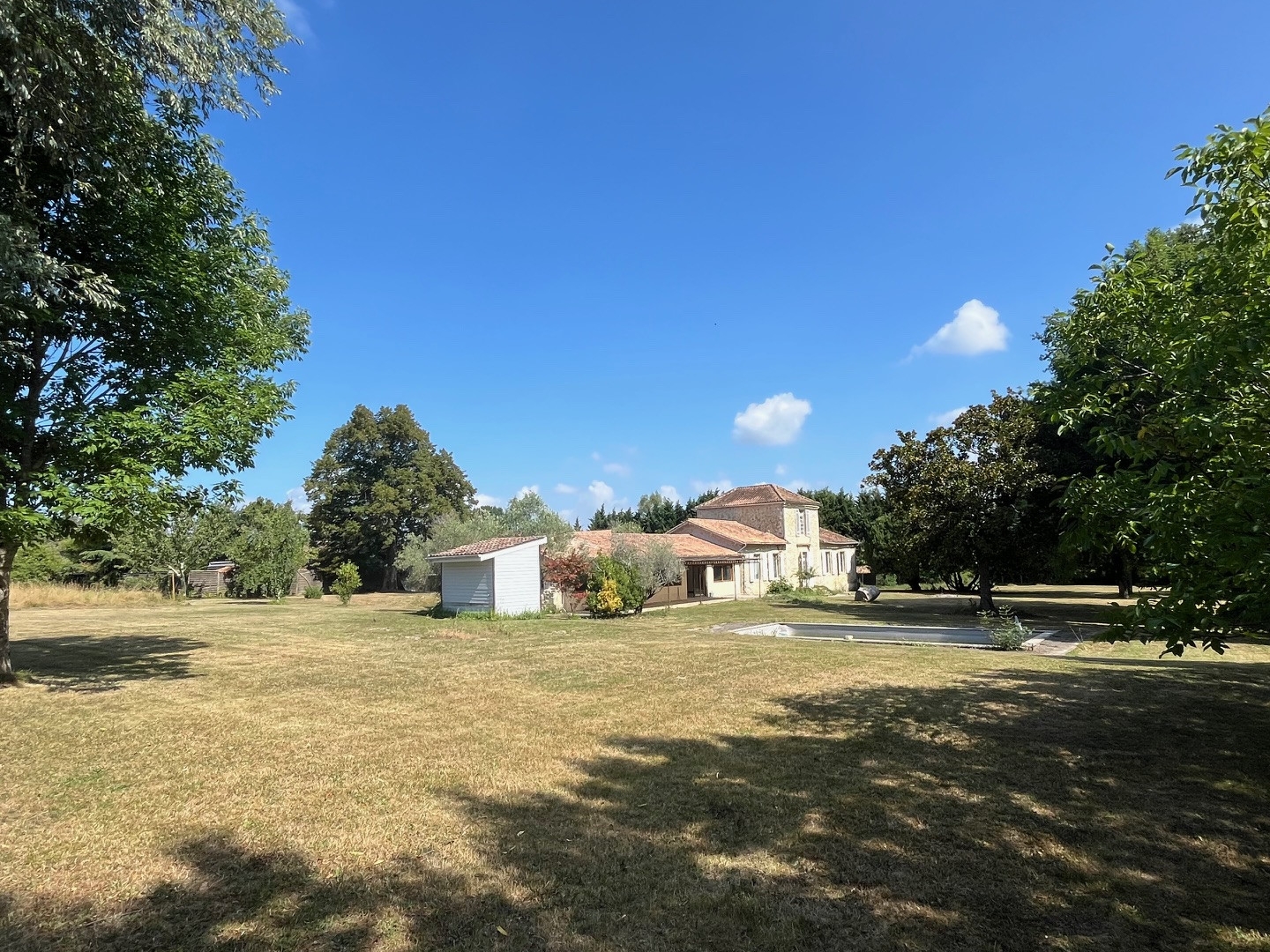 Maison 12 pièces 629 m²