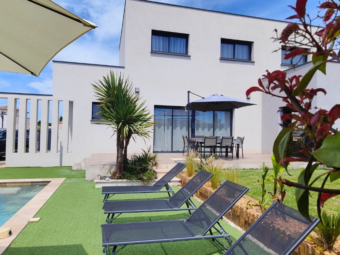 Villa contemporaine 5 pièces avec piscine à vendre à Manduel 