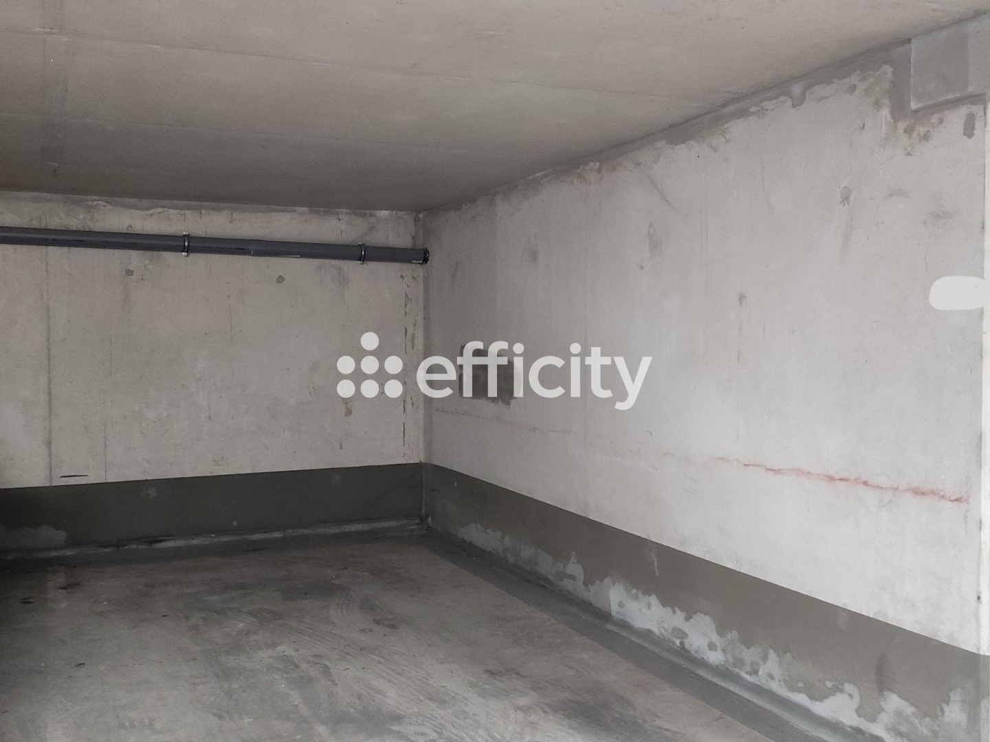 Parking / garage / box à vendre - 12m2 - Marseille 9e (13009)
