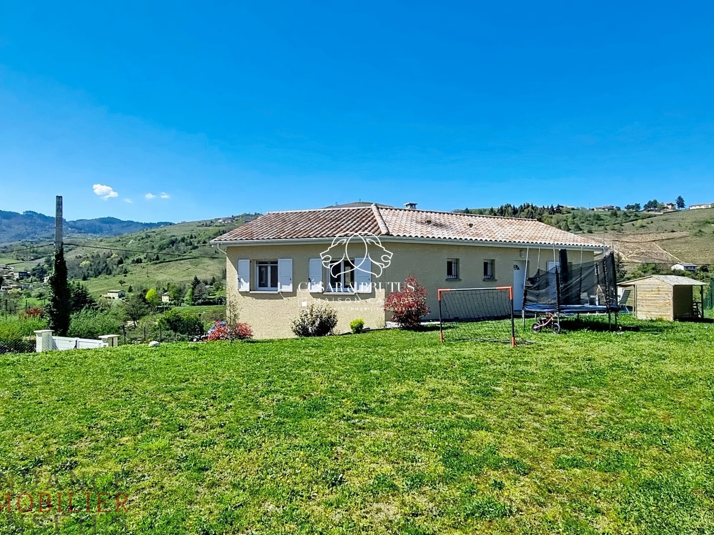 Maison à vendre - 5 pièces - 100m2 - Vaux-En-Beaujolais (69460)