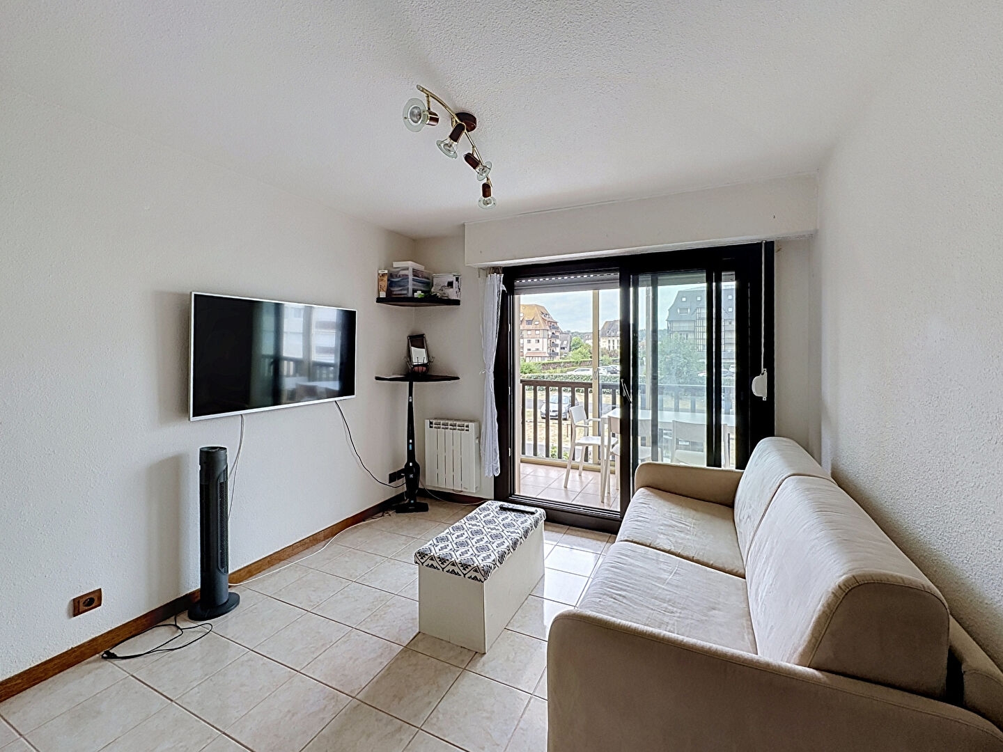 Appartement à vendre - 2 pièces - 23m2 - Villers-Sur-Mer (14640)