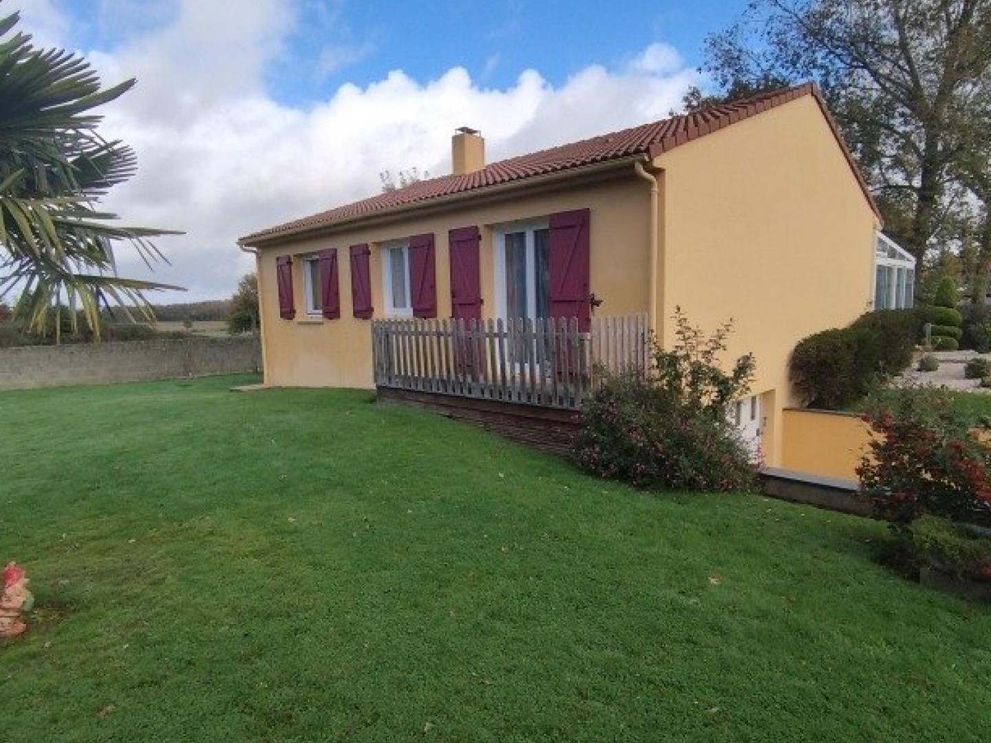 MAISON SOUS SOL +4CHS+TERRAIN 6490 M²