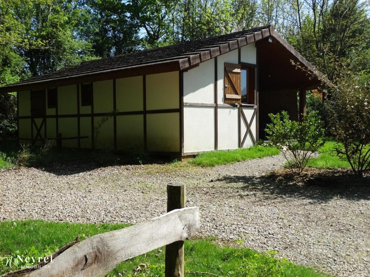 Maison à vendre - 5 pièces - 175m2 - Louhans (71500)