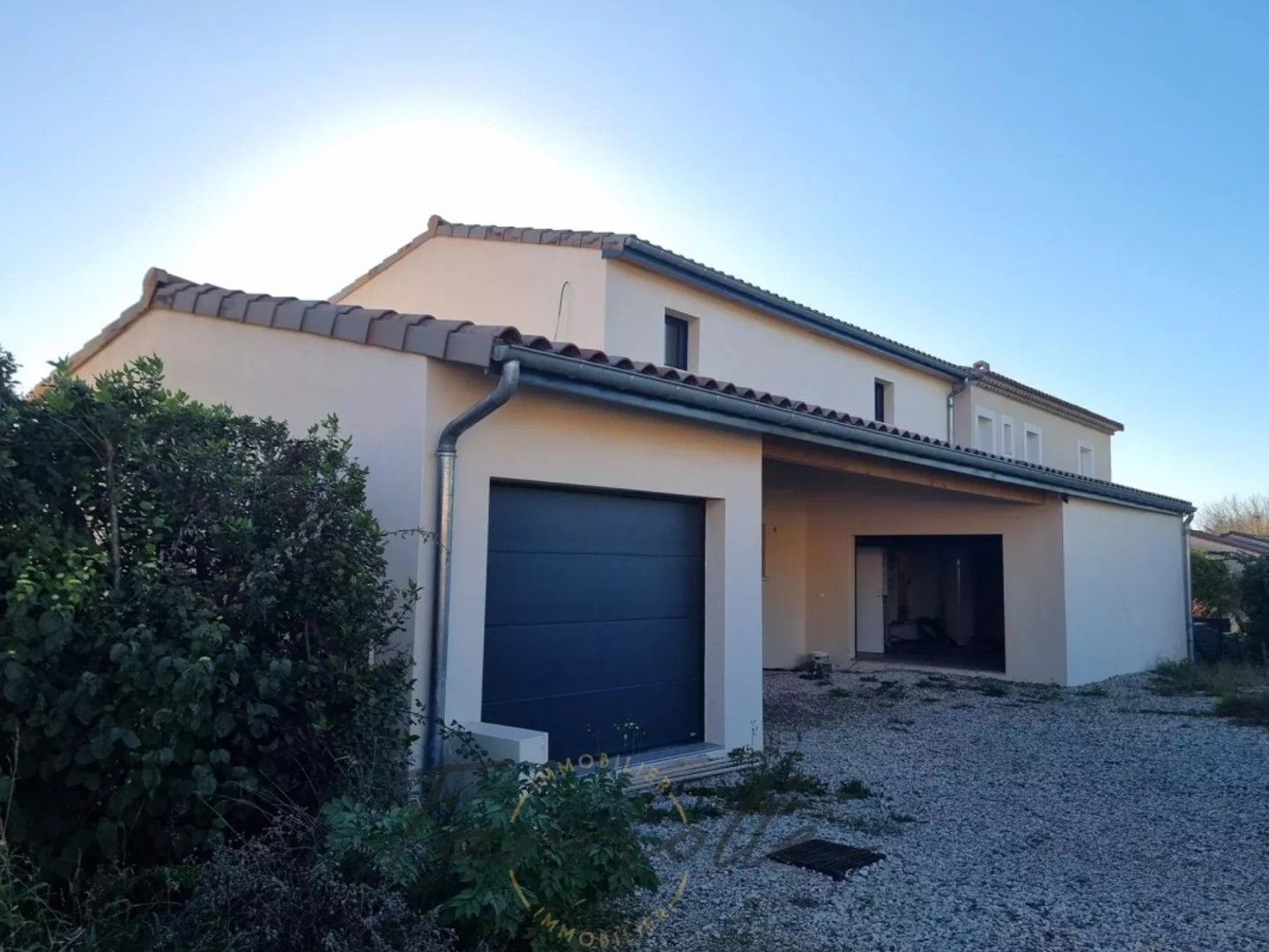 Maison à vendre - 126m2 - La Bégude-De-Mazenc (26160)