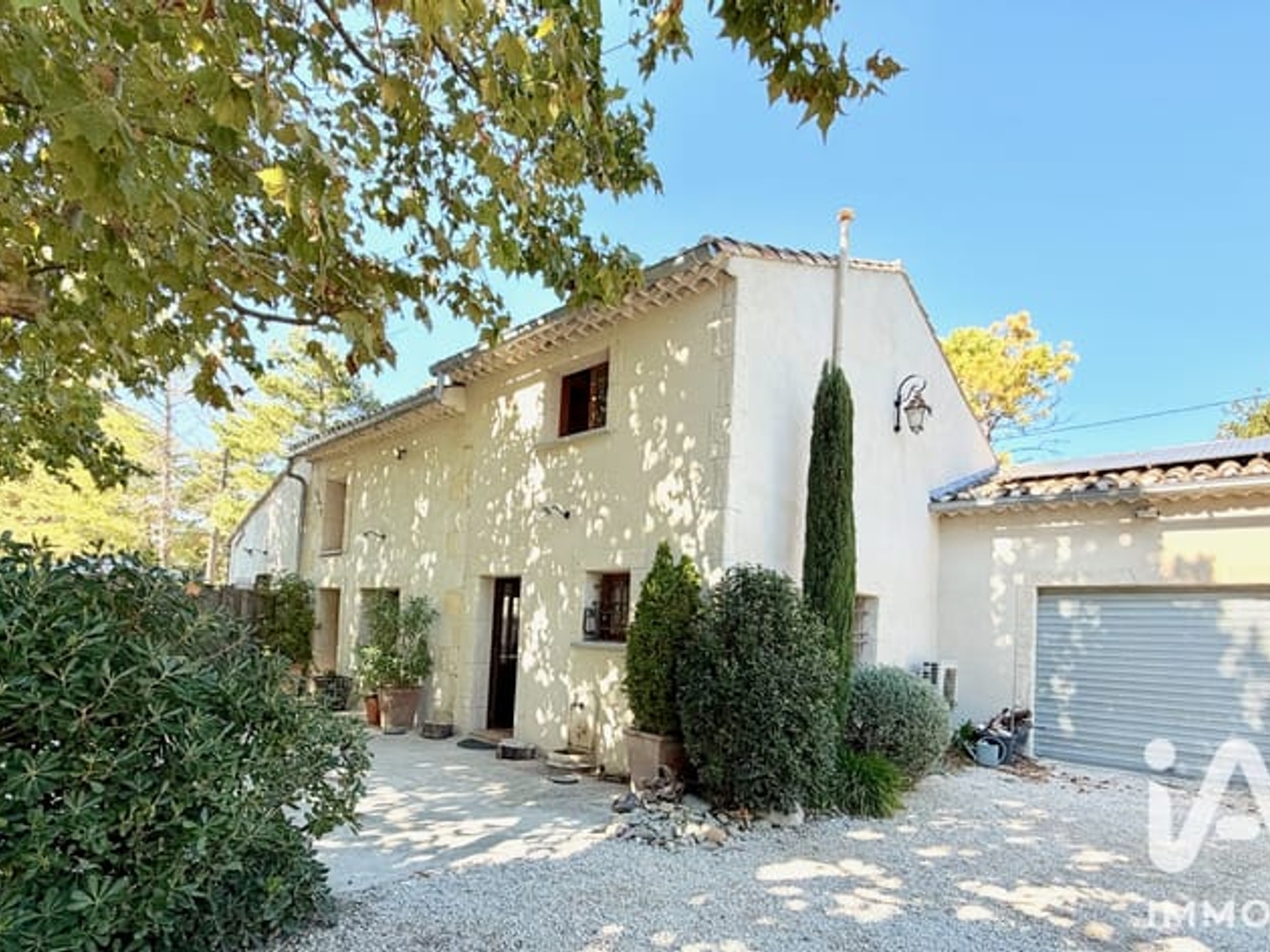 Maison à vendre - 8 pièces - 165m2 - Cabannes (13440)