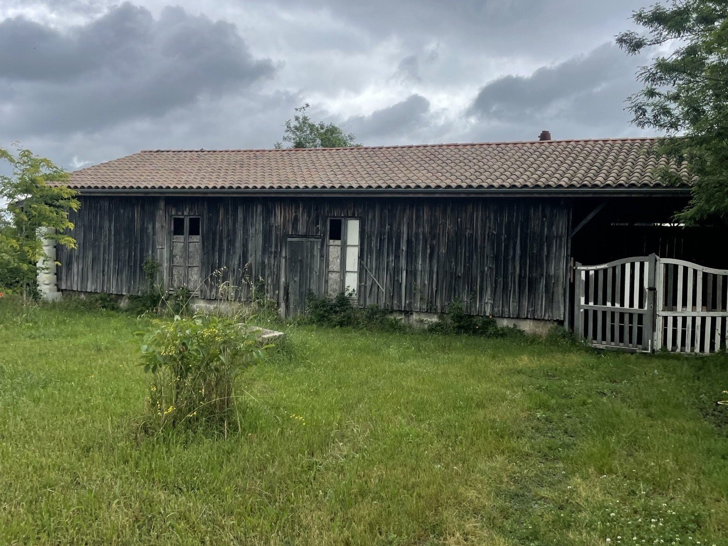 Parking 136 m²