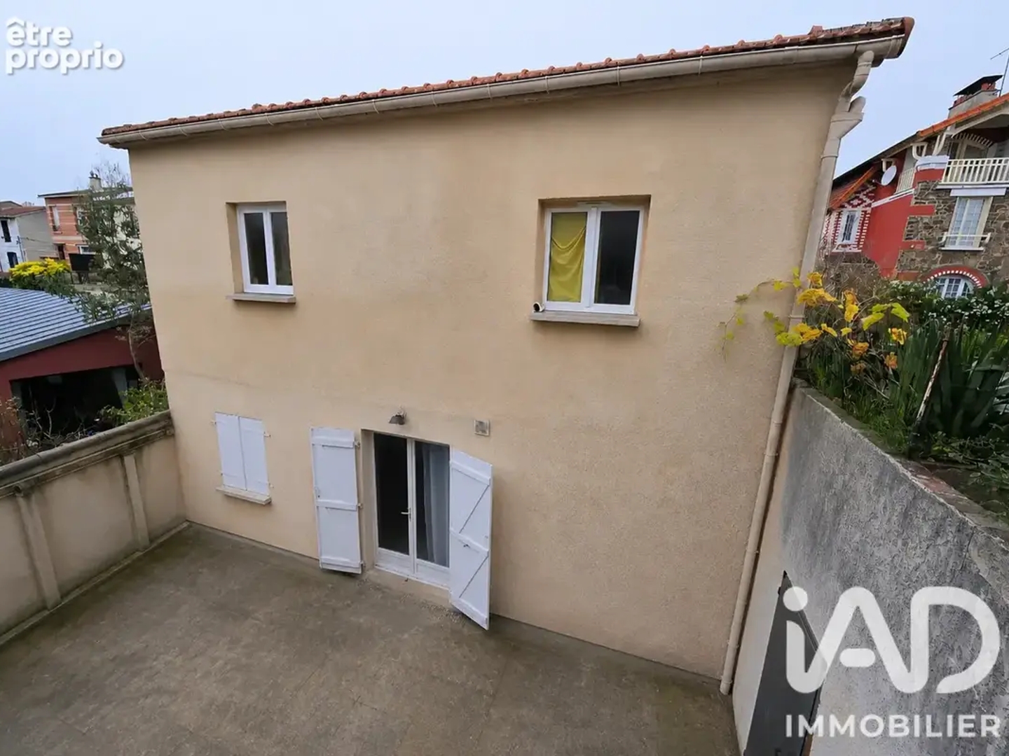 Appartement à vendre - 2 pièces - 197m2 - Fontenay-Sous-Bois (94120)