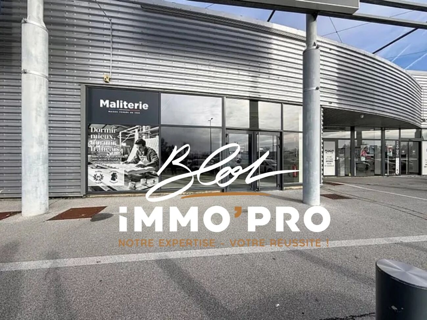 Commerce 405 m²