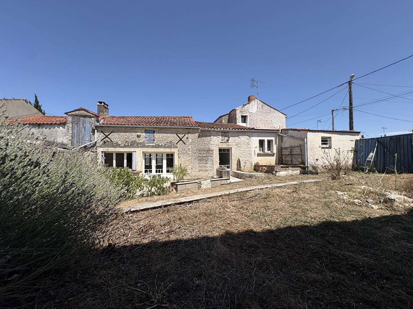 Maison à vendre - 9 pièces - 205m2 - Nalliers (85370)
