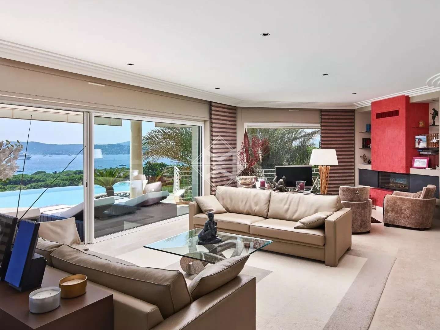 Maison 8 pièces 320 m²