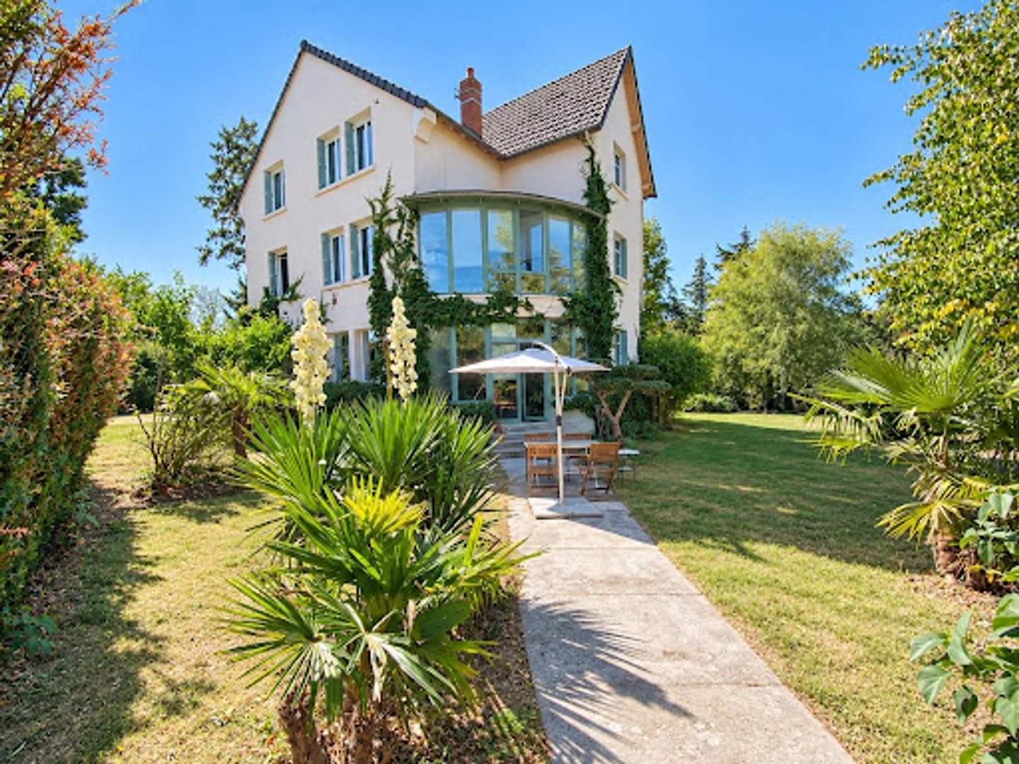 Maison à vendre - 7 pièces - 211m2 - Montluçon (03100)