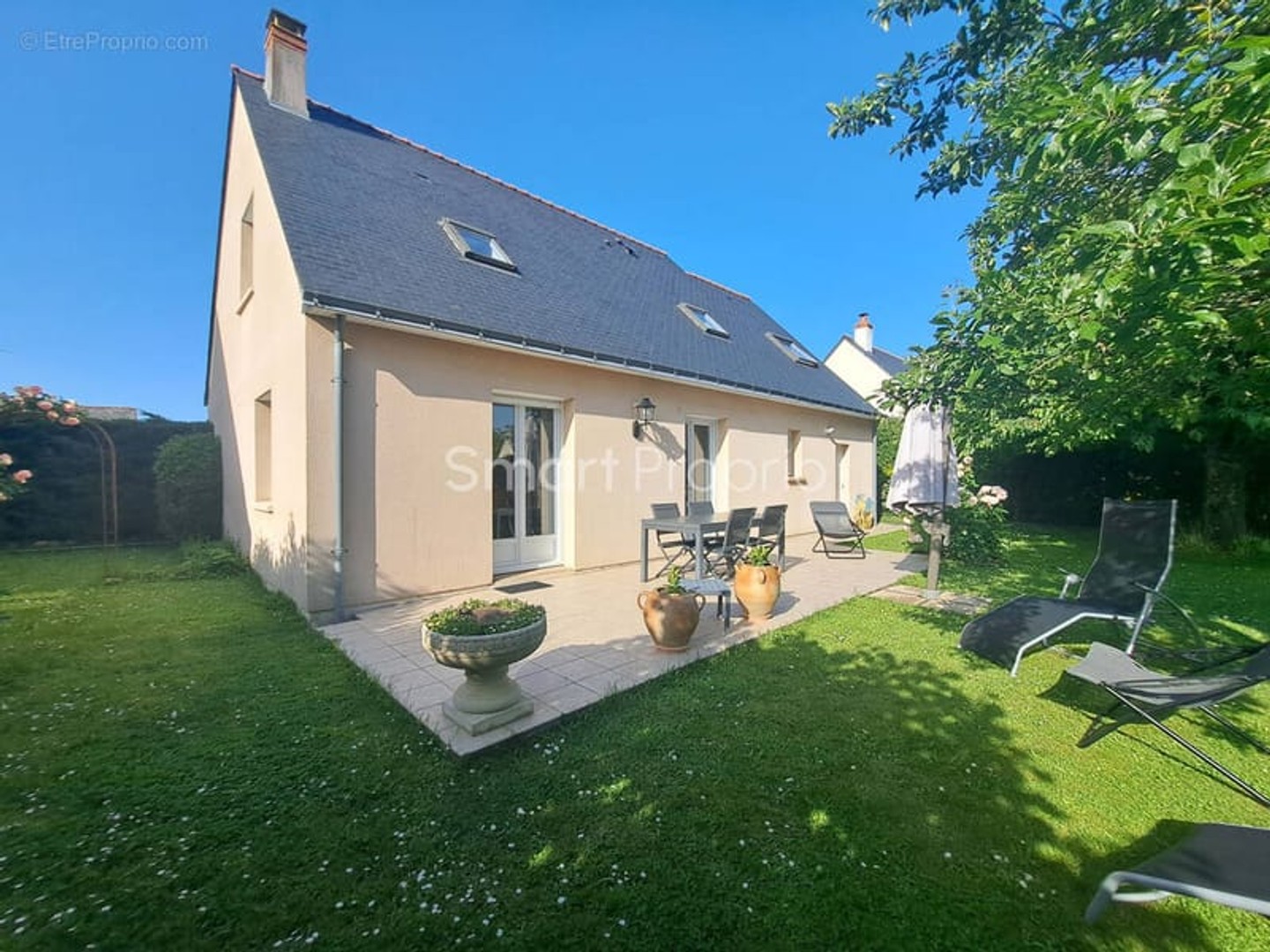 Maison 5 chambres - vie de plain pied - quartier calme - non mitoyen