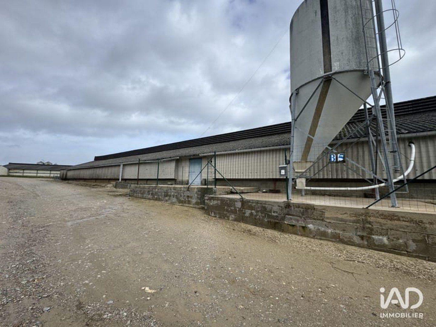 Immeuble commercial