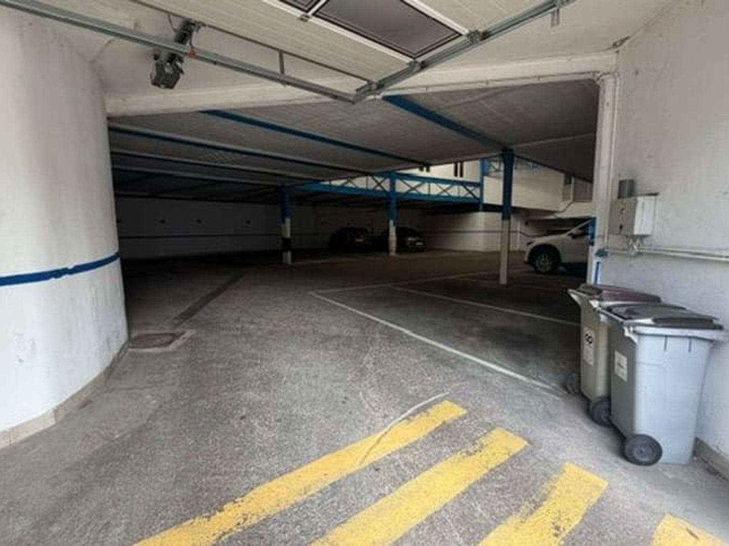 Parking / garage / box à vendre - 174m2 - Chaumont (52000)