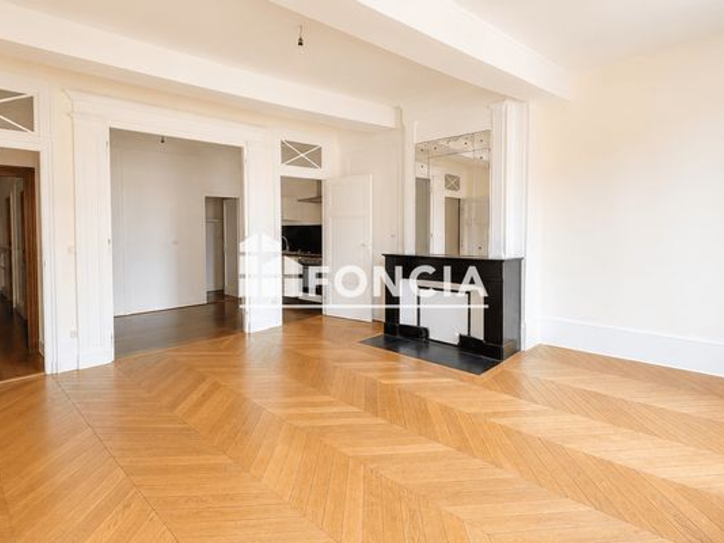 Appartement à vendre - 3 pièces - 110m2 - Villefranche-Sur-... (69400)