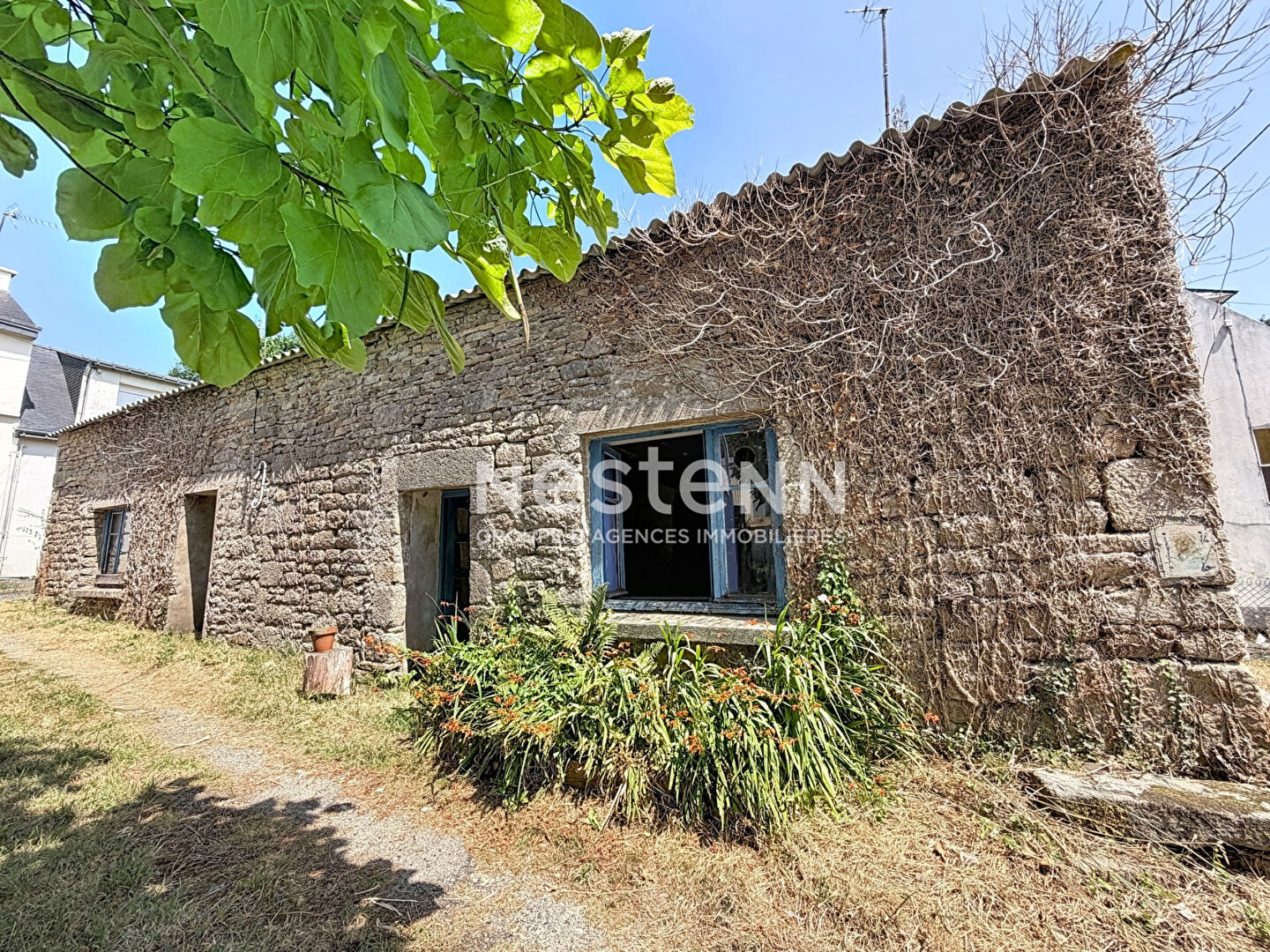 Maison à vendre - 2 pièces - 67m2 - Lanvénégen (56320)