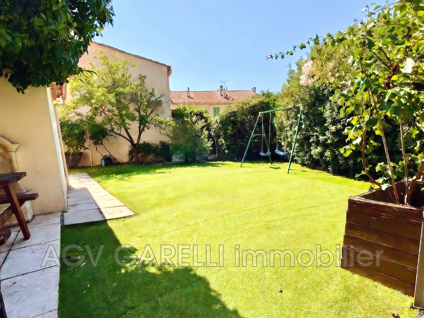 Maison à vendre - 6 pièces - 152m2 - Toulon (83000)