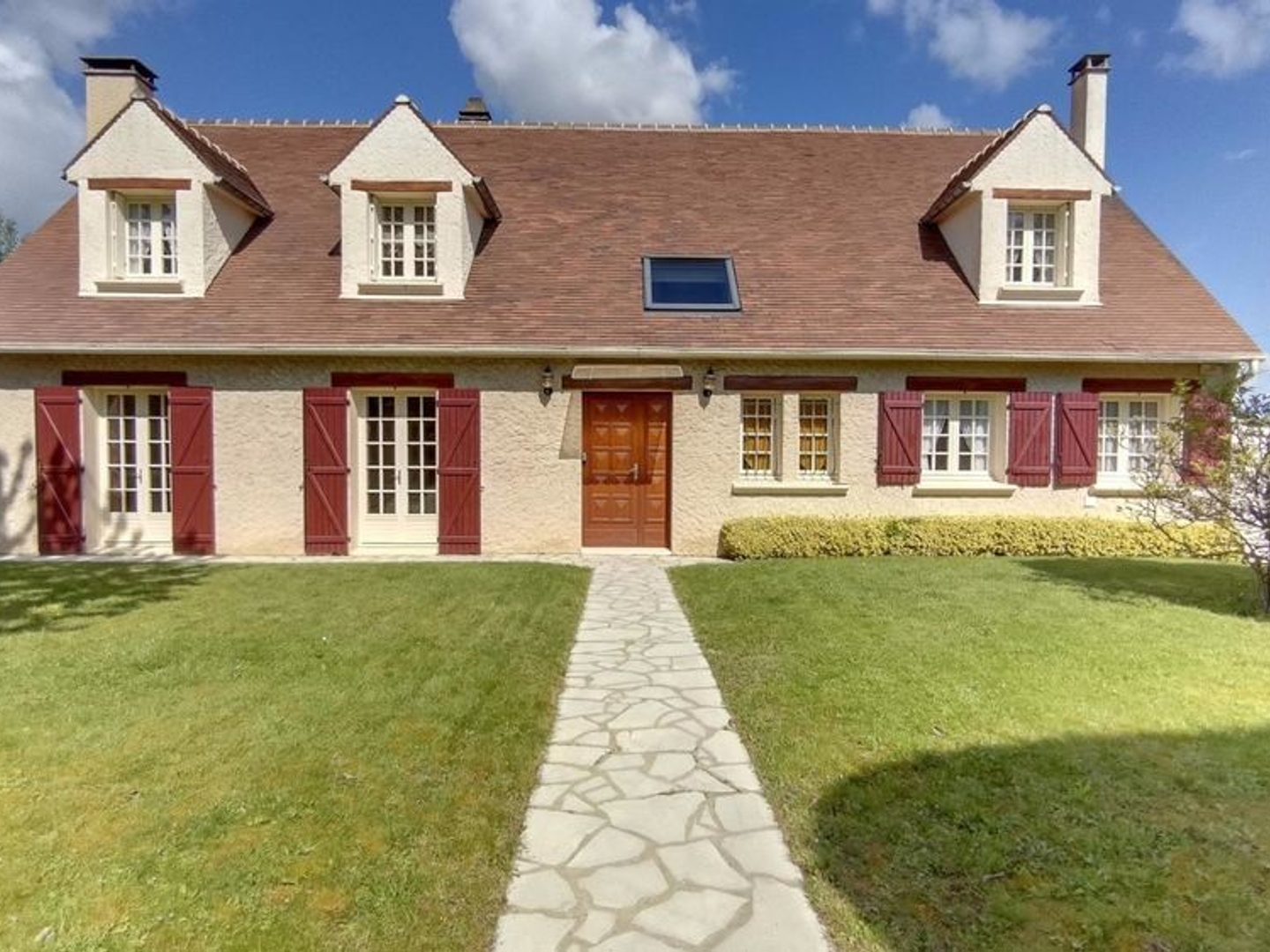 Maison à vendre - 8 pièces - 195m2 - Goupillières (78770)