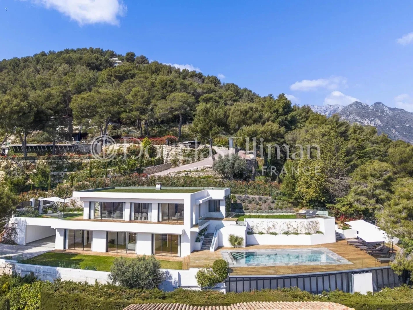 Villa 6 pièces 250 m²
