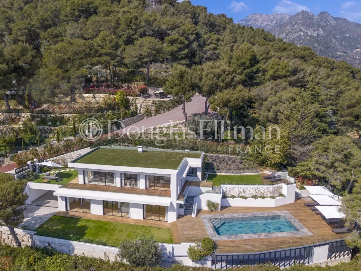 Maison à vendre - 6 pièces - 250m2 - Roquebrune-Cap-Ma... (06190)