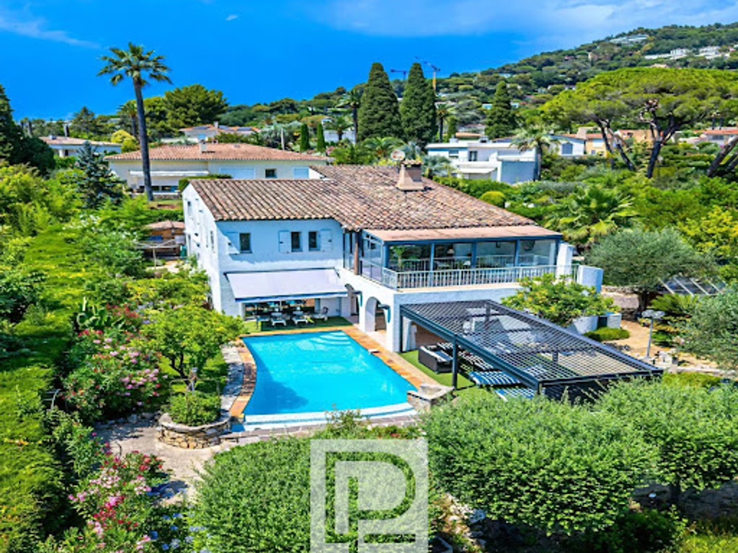 Maison 7 pièces 228 m²