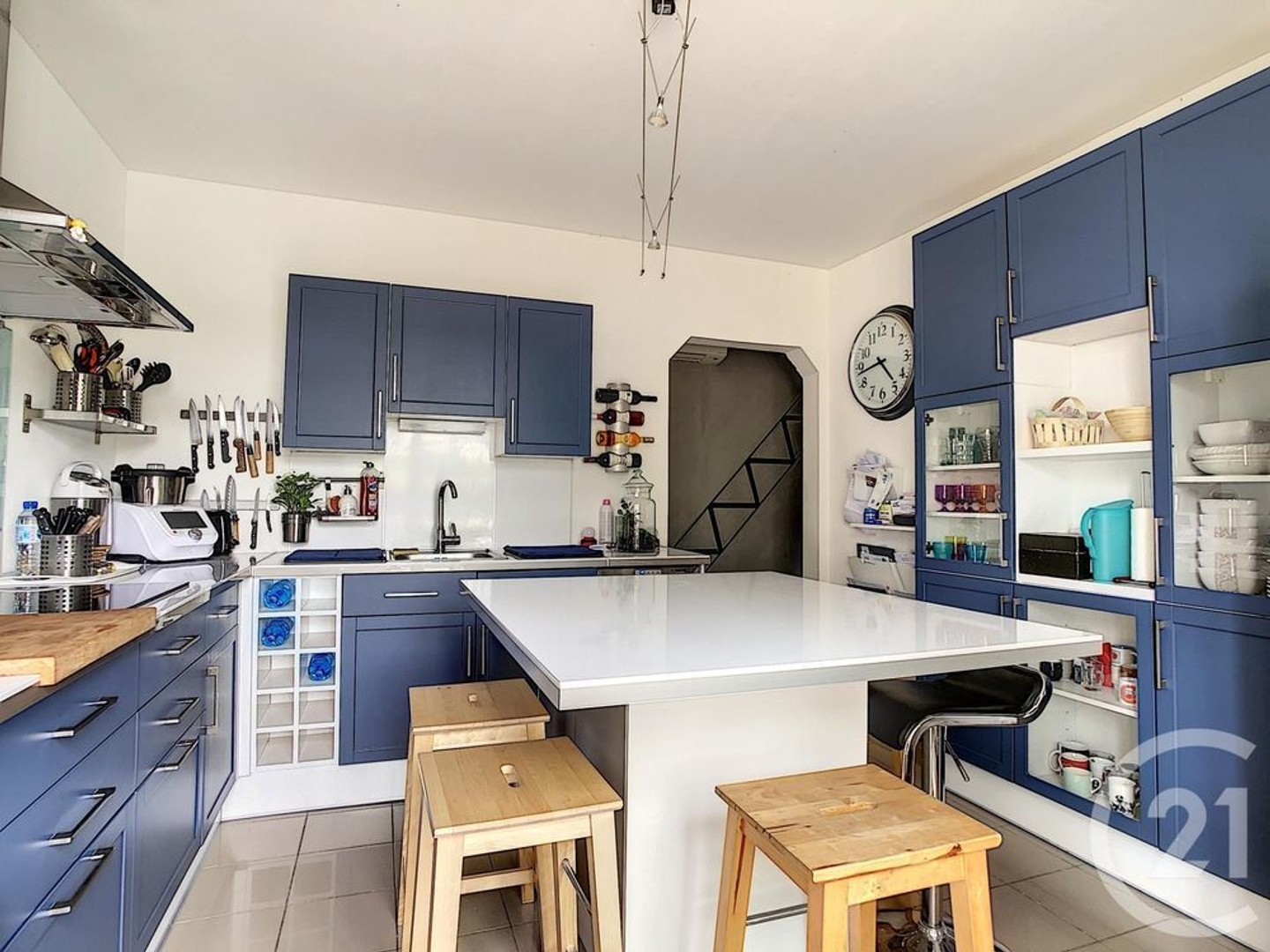 Maison à vendre - 8 pièces - 226m2 - Verneuil-En-Bourb... (03500)