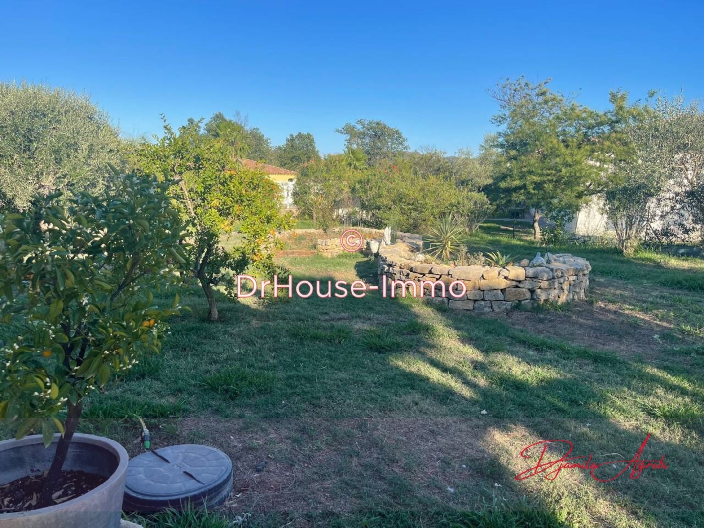 Maison à vendre - 5 pièces - 135m2 - Le Muy (83490)