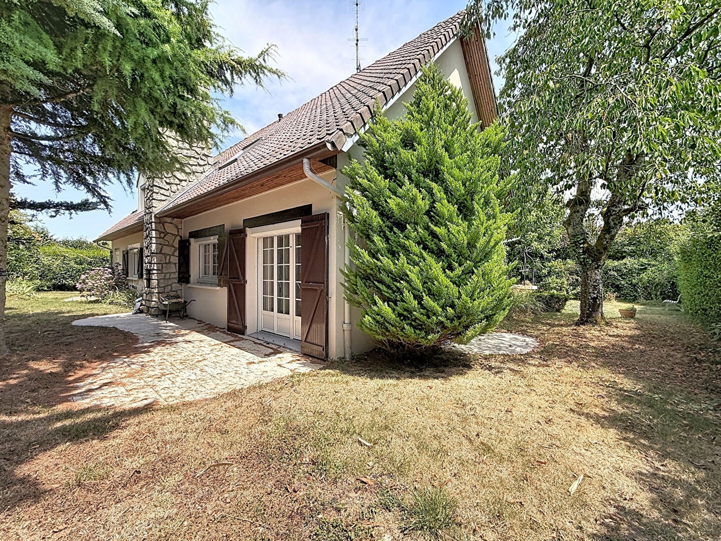 Maison à vendre - 8 pièces - 220m2 - Maurepas (78310)