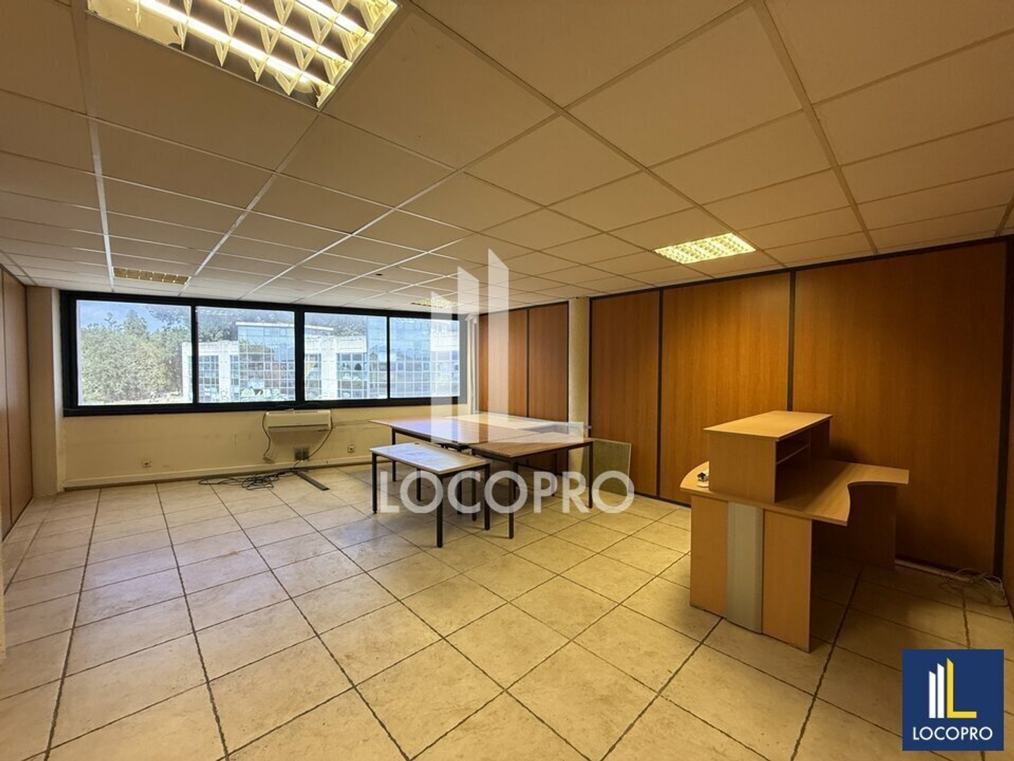 A VENDRE - BUREAUX - 218 M2 - CANNES LA BOCCA