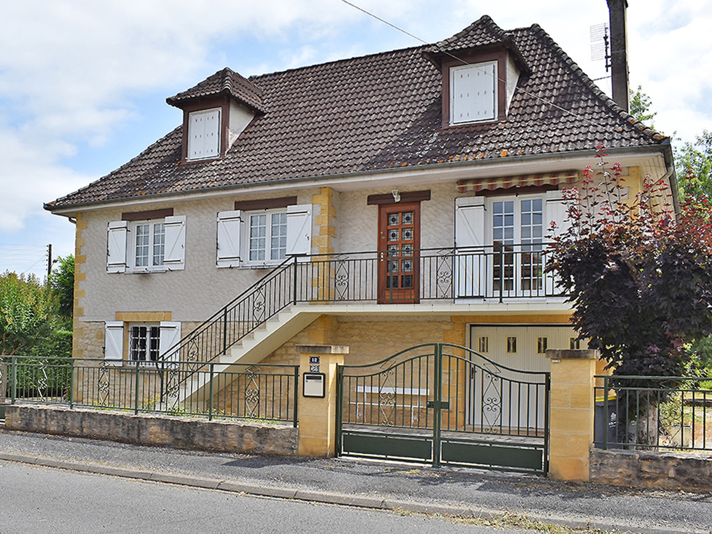 Maison Terrasson La Villedieu 146 m2 7 pièces