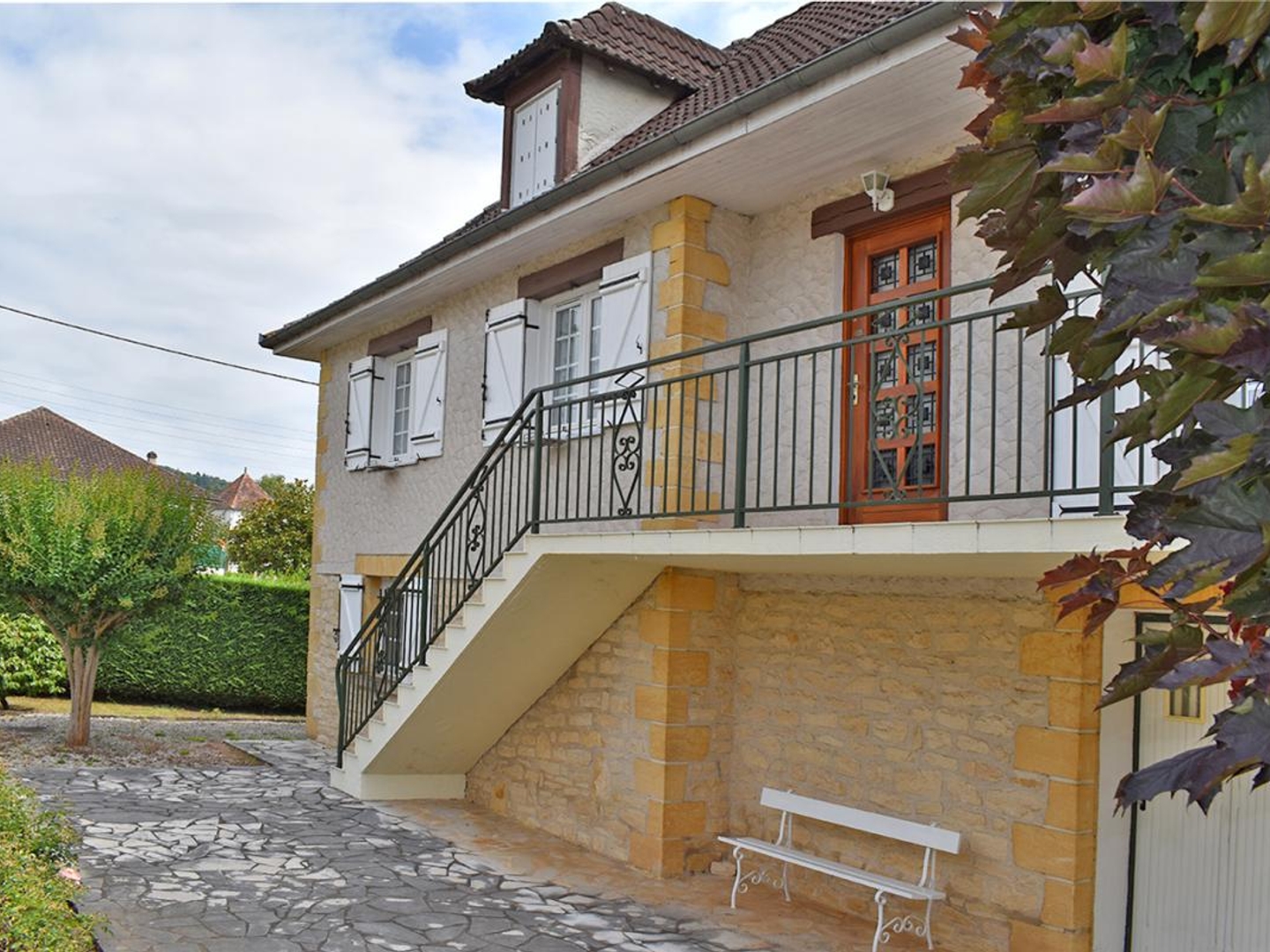 Maison à vendre - 7 pièces - 146m2 - Terrasson-Laville... (24120)