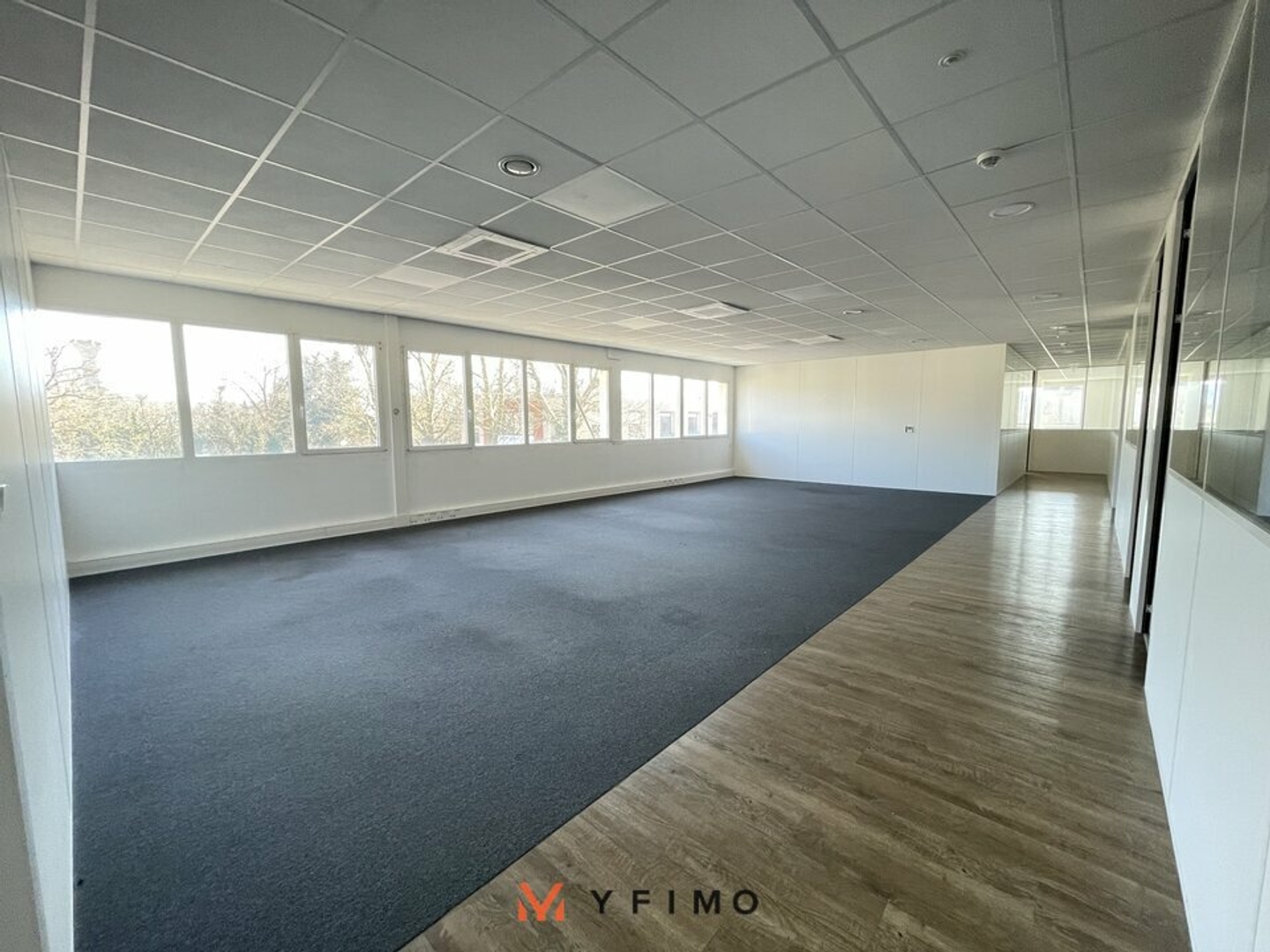 Bureaux à vendre - 413m2 - Aubergenville (78410)