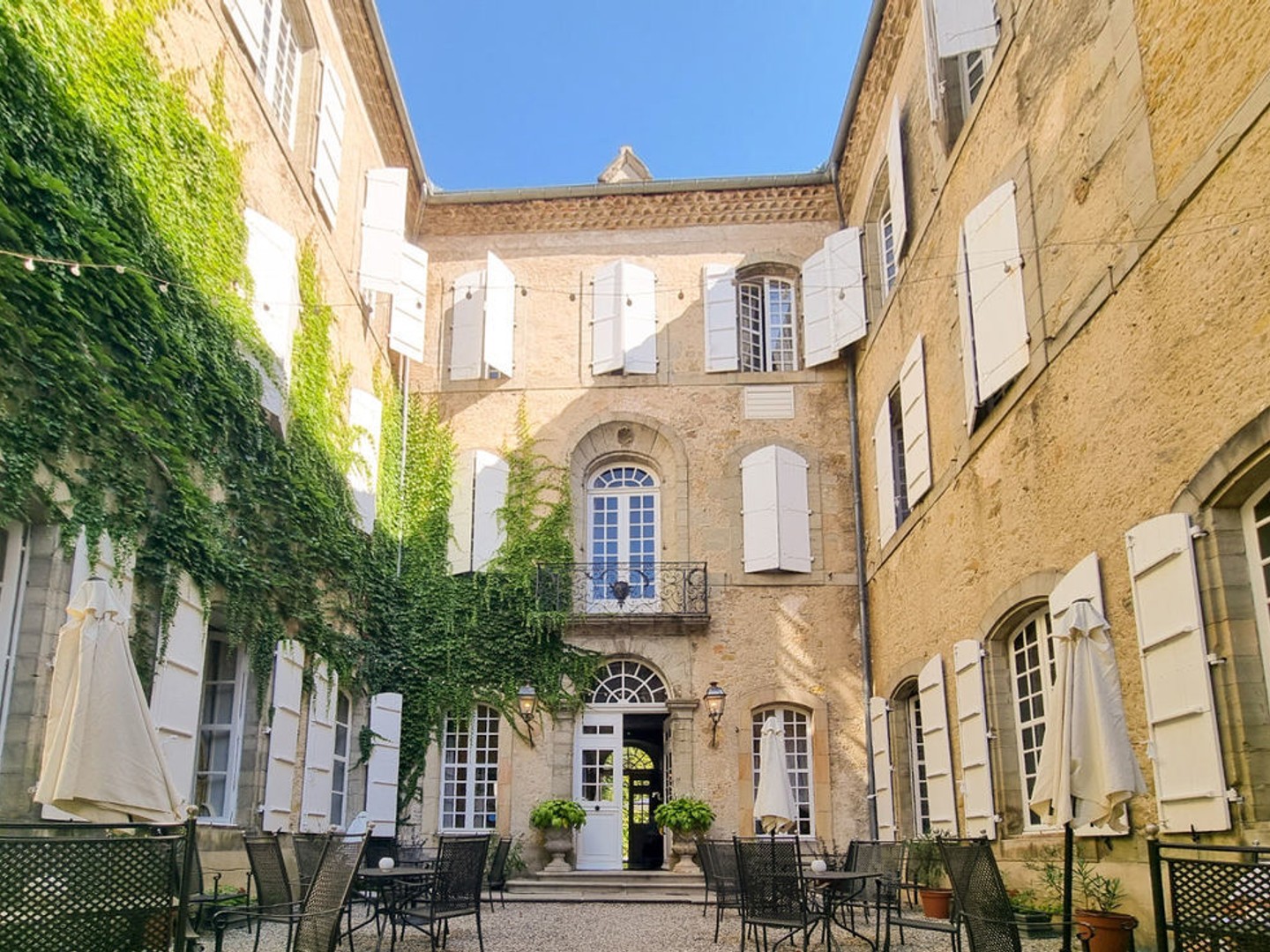Maison 825 m²