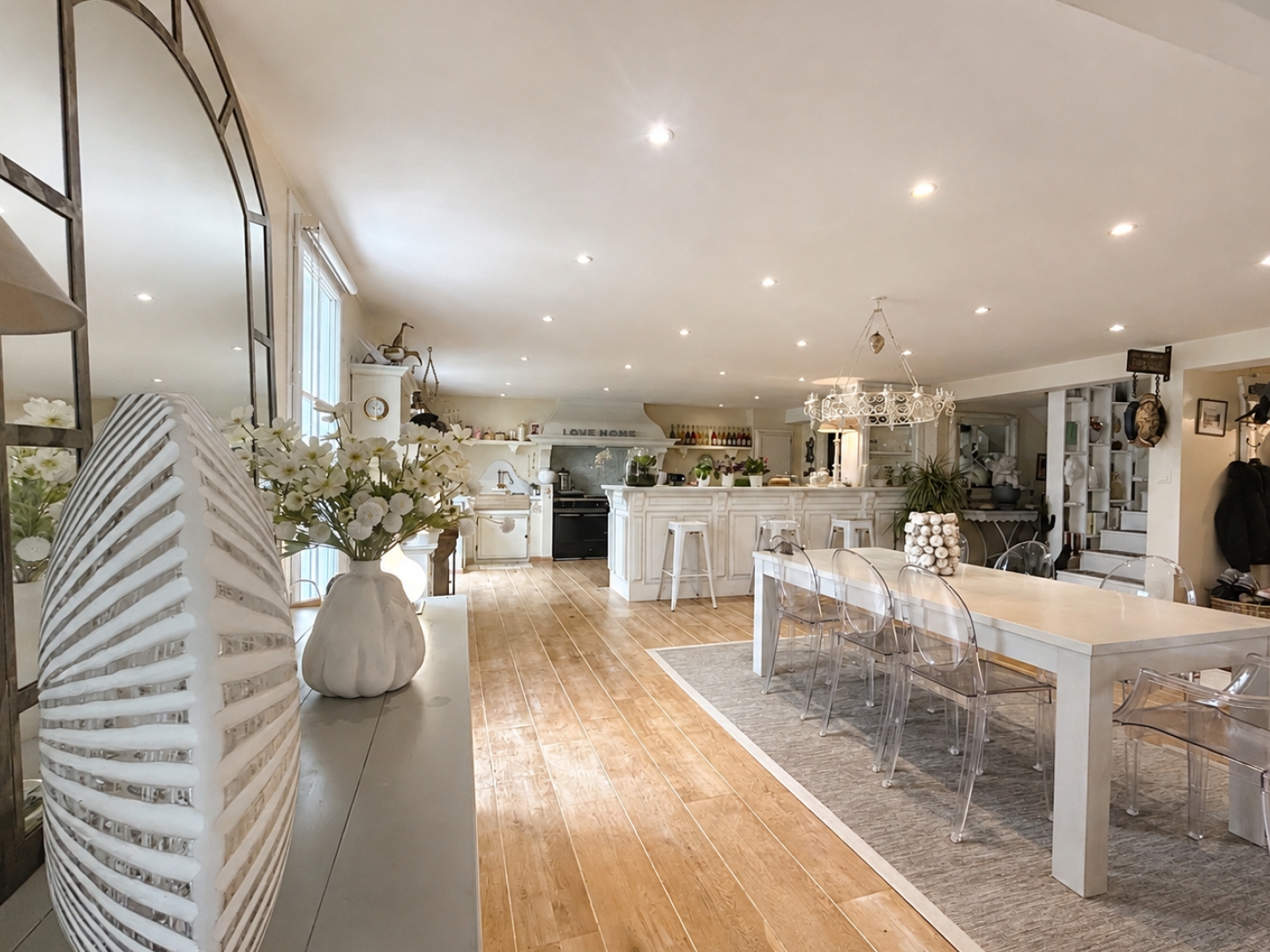 Maison à vendre - 7 pièces - 210m2 - La Guérinière (85680)