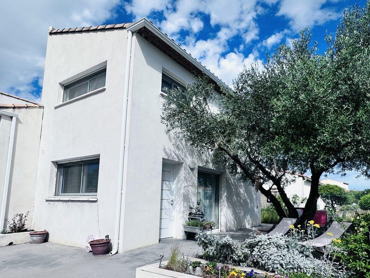 Maison - 147m² - MAUGUIO